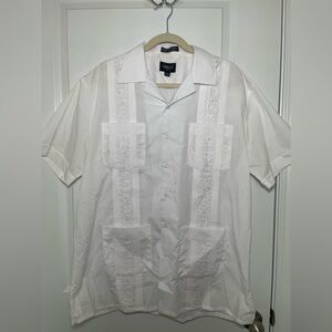 Men’s Large White Omega Cuban Guayabera Short Sleeve Shirt